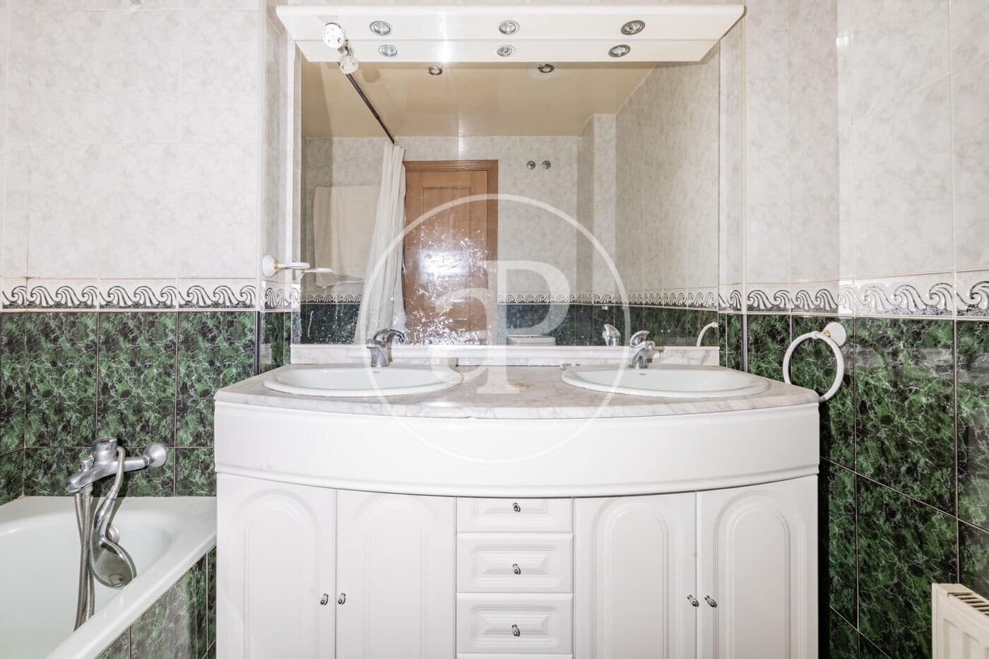 1 slaapkamer Appartement te koop in San Sebastian de los Reyes met zwembad - € 349.000 (Ref: 9525660)