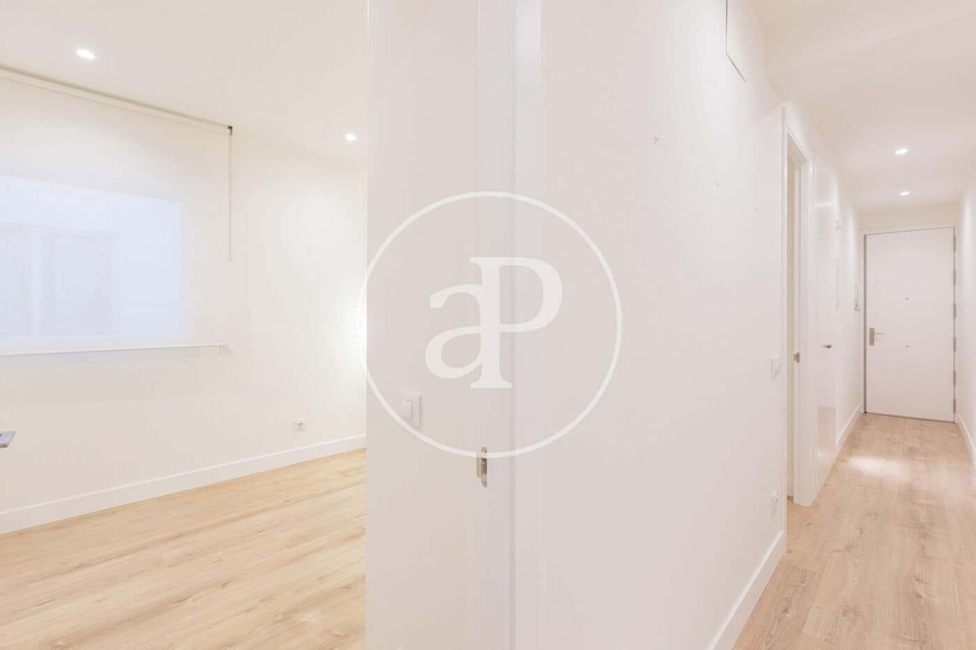 2 slaapkamer Appartement te huur in Madrid stad - € 2.900 (Ref: 9530534)