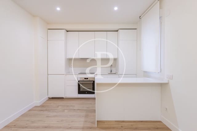 2 slaapkamer Appartement te huur in Goya, Madrid stad - € 2.900 (Ref: 9530534)