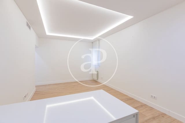 2 slaapkamer Appartement te huur in Goya, Madrid stad - € 2.900 (Ref: 9530534)
