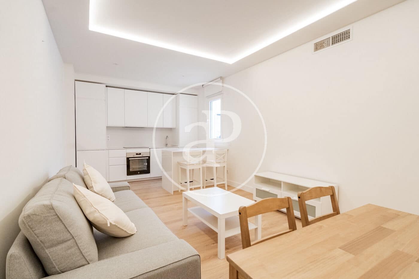 2 bedroom Apartment for rent in Madrid city - € 2,700 (Ref: 9530534)