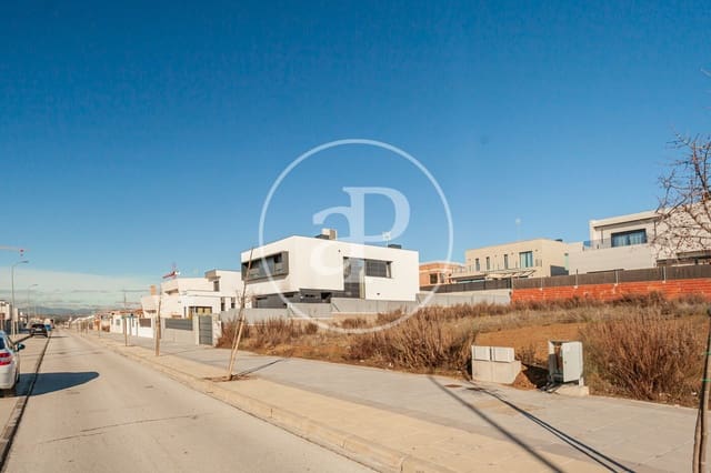 Grond te koop in Villaviciosa de Odón - € 460.000 (Ref: 9530536)