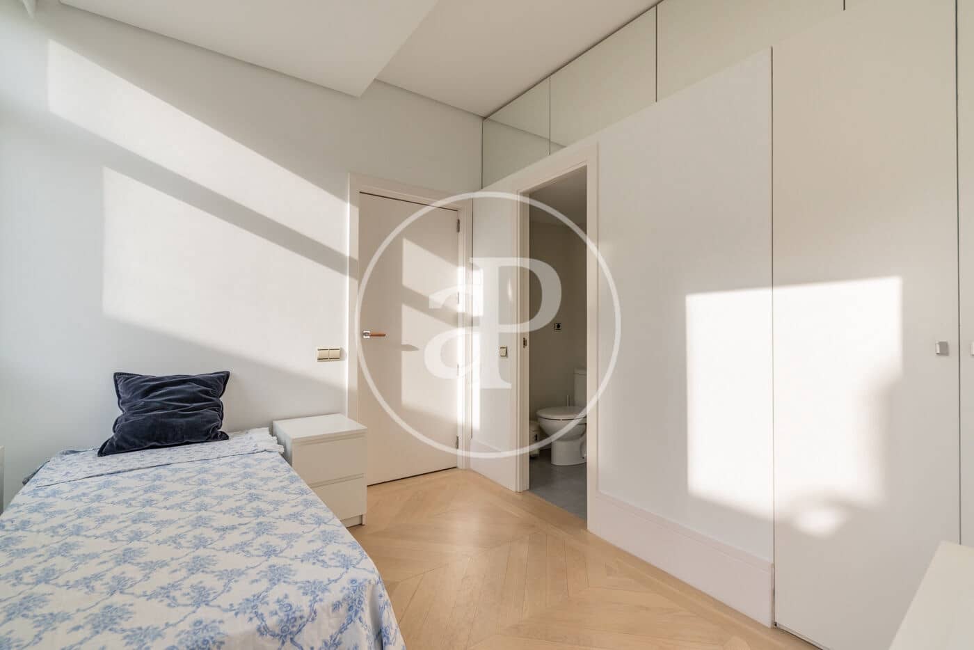 4 soverom Penthouse til leie i Madrid by - € 8 500 (Ref: 9532459)