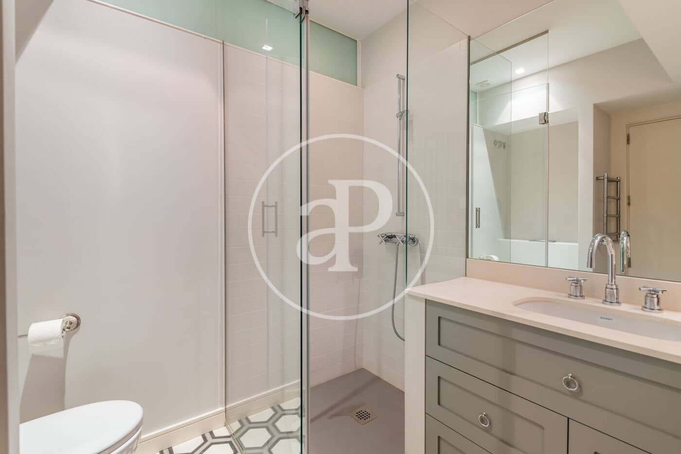 4 soverom Penthouse til leie i Madrid by - € 8 500 (Ref: 9532459)