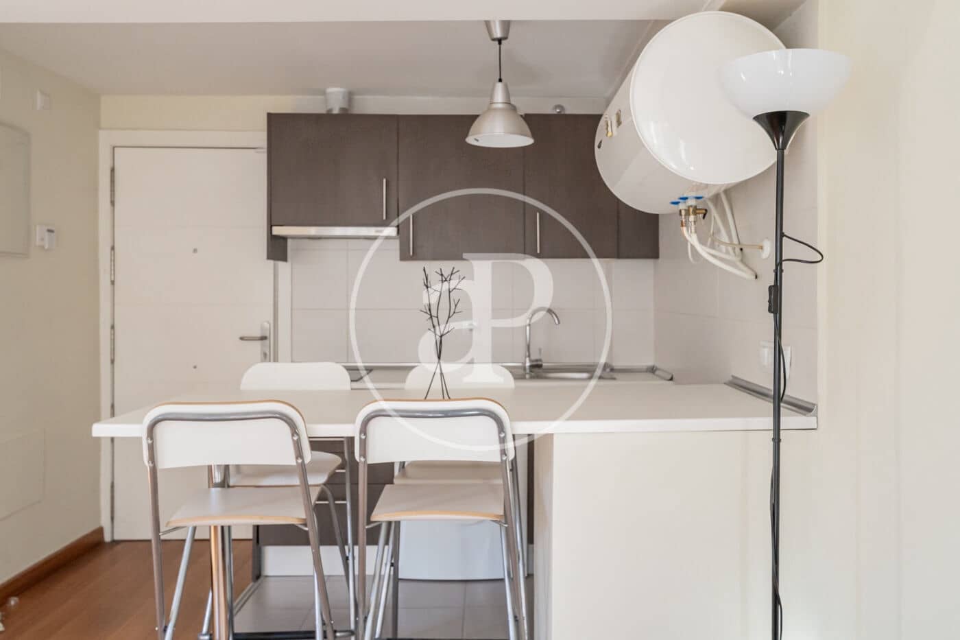 1 slaapkamer Appartement te huur in Madrid stad - € 1.200 (Ref: 9533745)