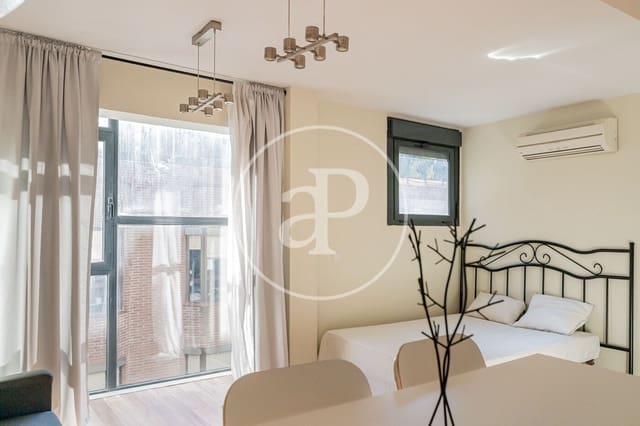 1 slaapkamer Appartement te huur in Berruguete, Madrid stad - € 1.200 (Ref: 9533745)