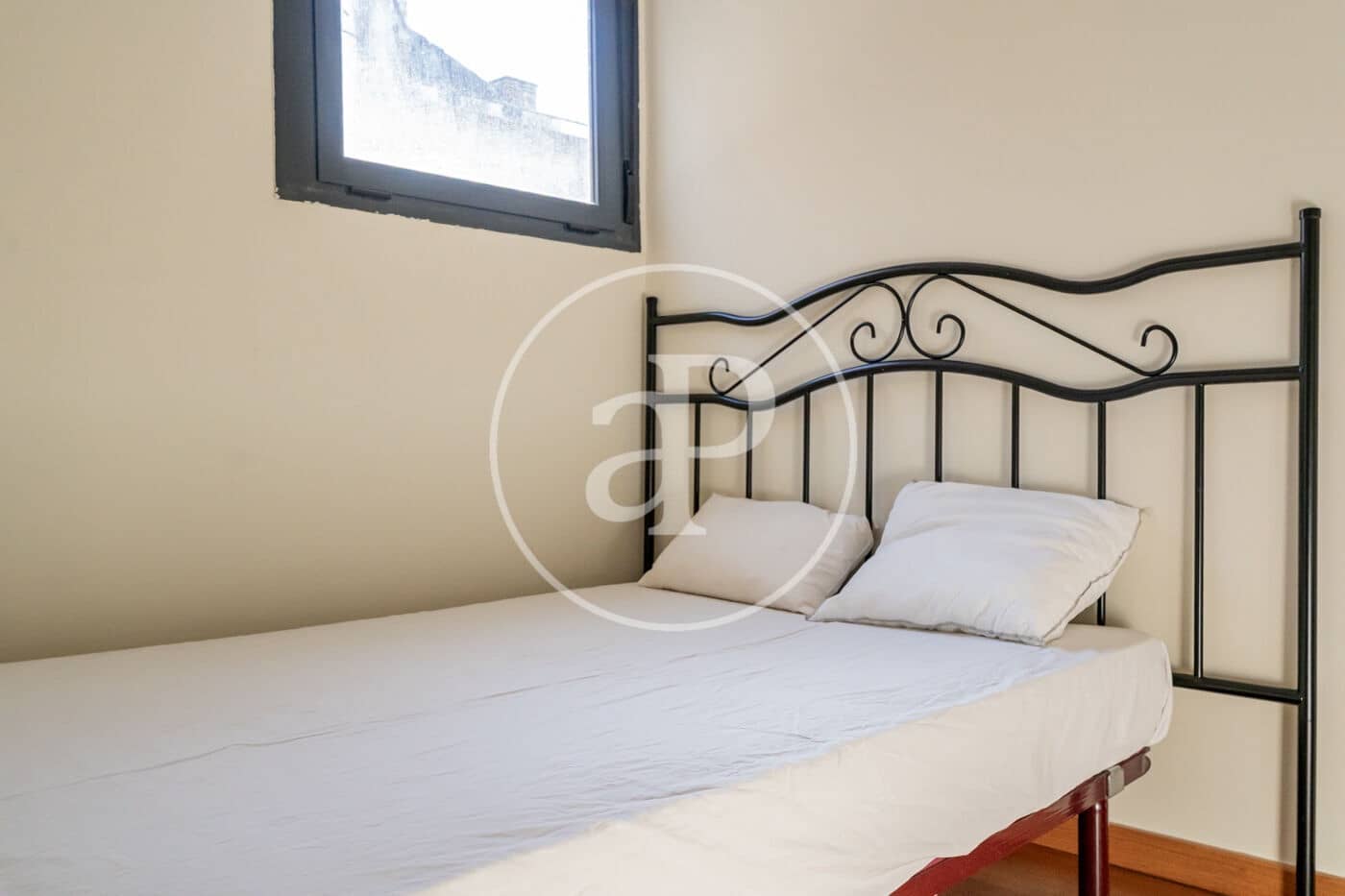 1 slaapkamer Appartement te huur in Madrid stad - € 1.200 (Ref: 9533745)