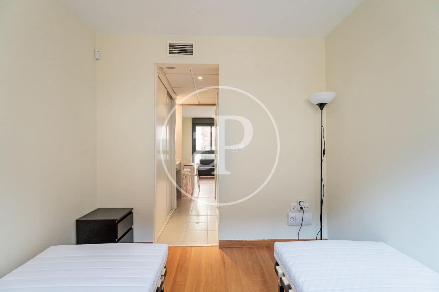 1 slaapkamer Appartement te huur in Madrid stad - € 1.200 (Ref: 9533746)