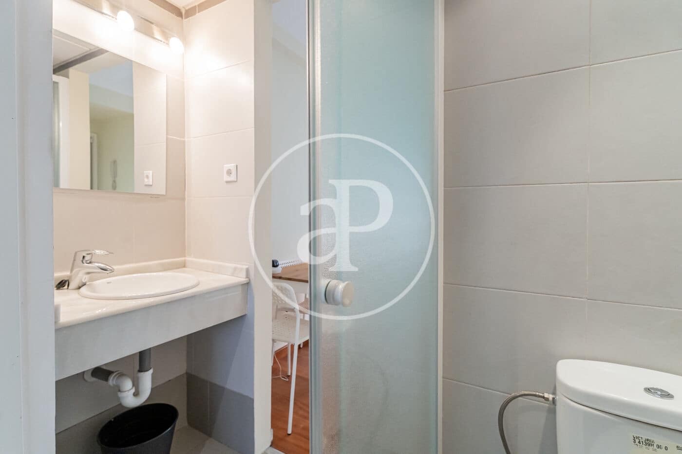 1 slaapkamer Appartement te huur in Madrid stad - € 1.200 (Ref: 9533746)