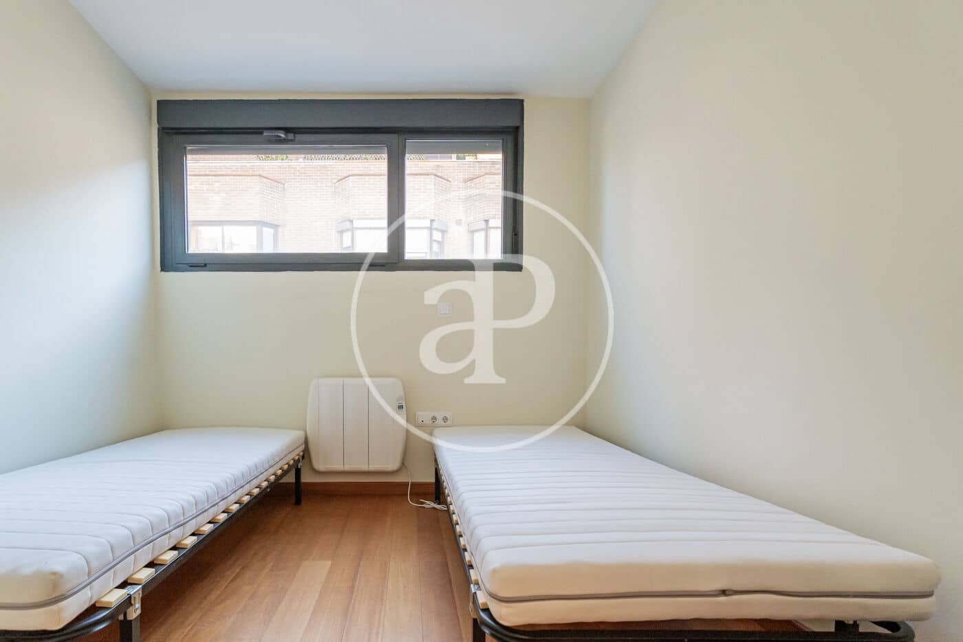 1 slaapkamer Appartement te huur in Madrid stad - € 1.200 (Ref: 9533746)
