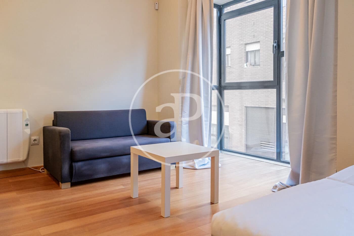 1 slaapkamer Appartement te huur in Madrid stad - € 1.200 (Ref: 9533747)