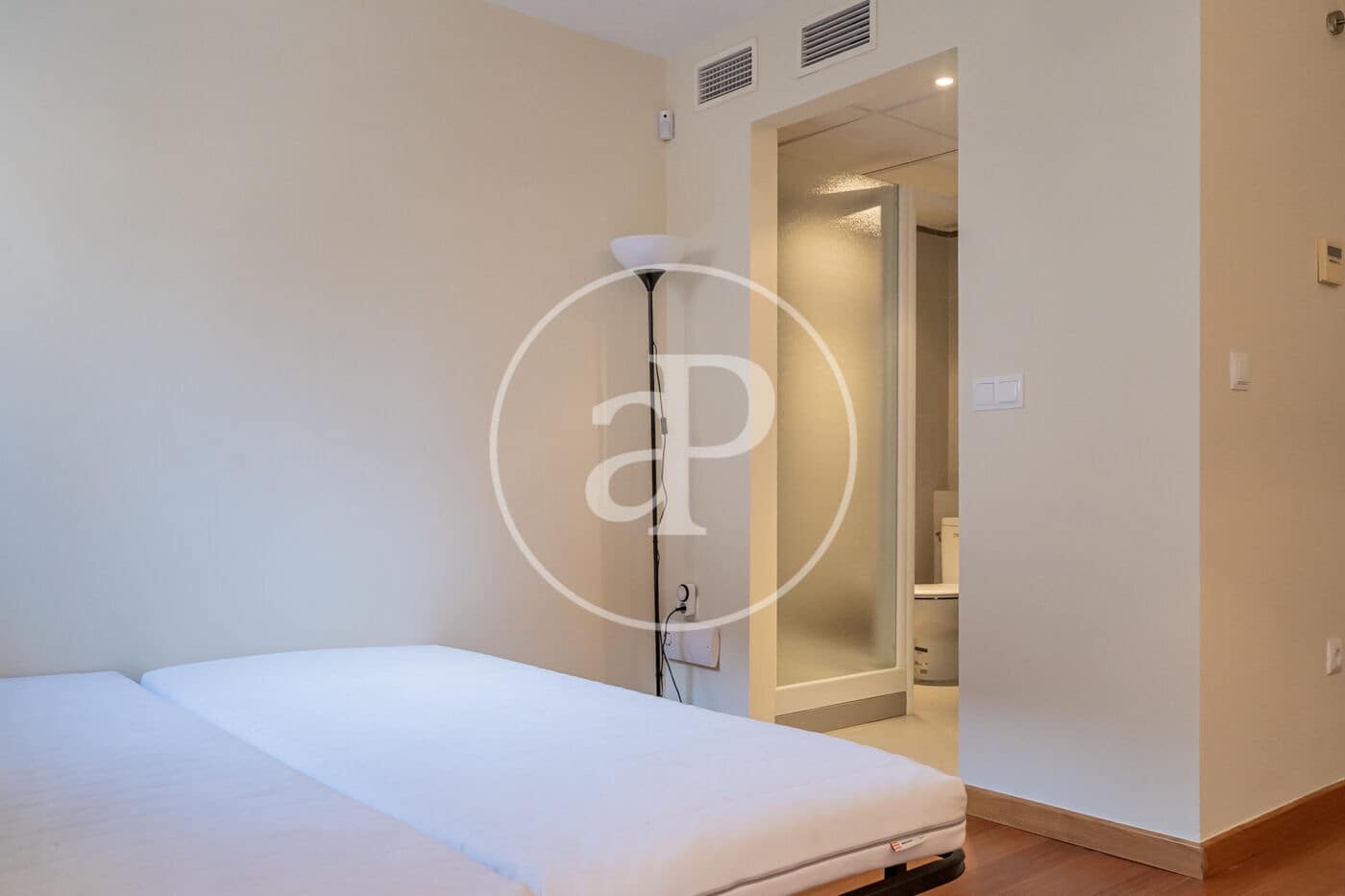 1 slaapkamer Appartement te huur in Madrid stad - € 1.200 (Ref: 9533747)