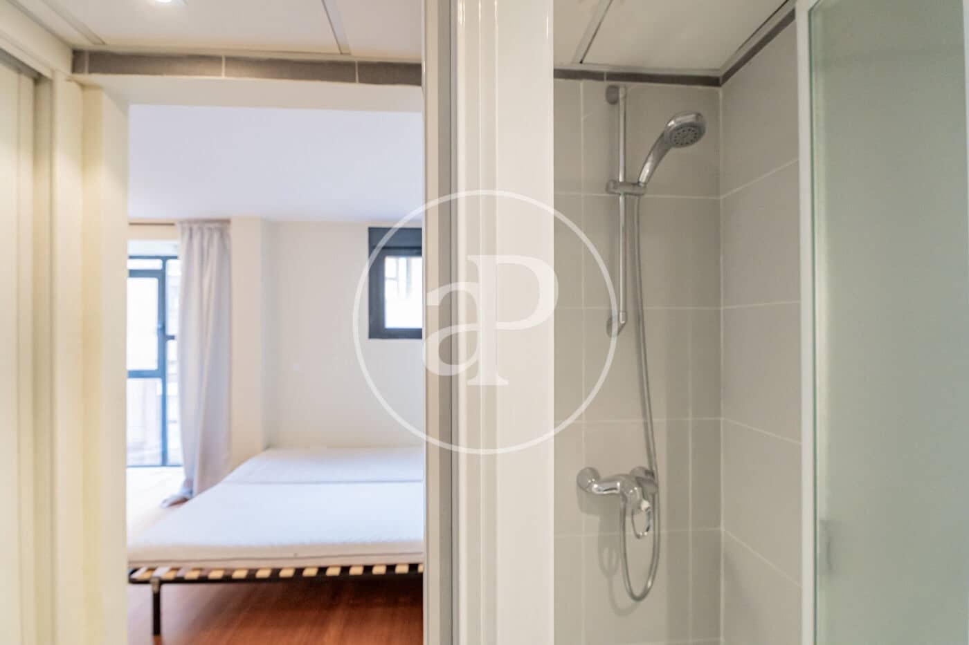 1 slaapkamer Appartement te huur in Madrid stad - € 1.200 (Ref: 9533747)