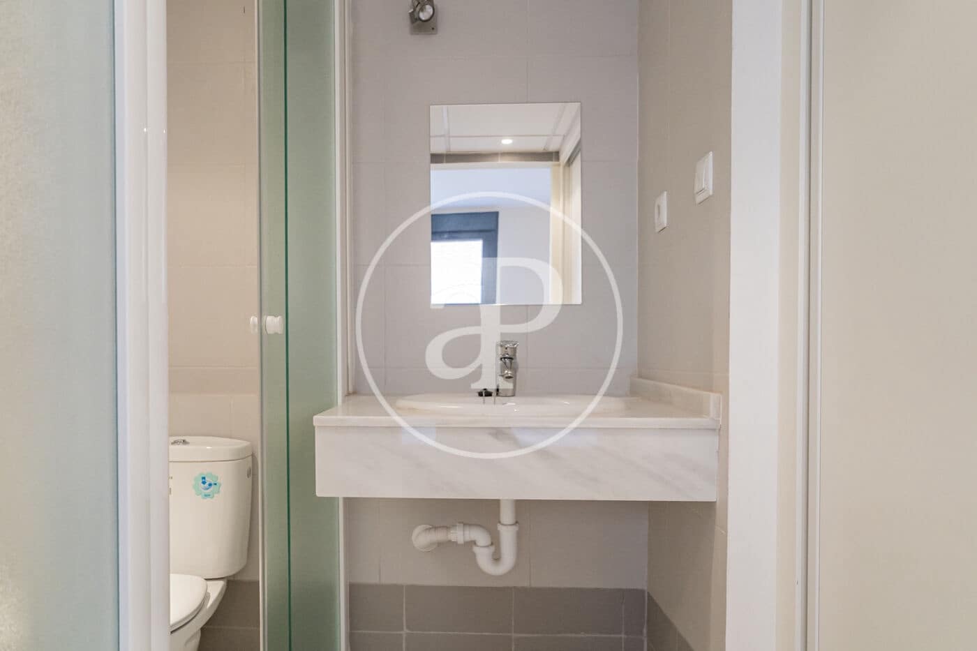 1 slaapkamer Appartement te huur in Madrid stad - € 1.200 (Ref: 9533747)