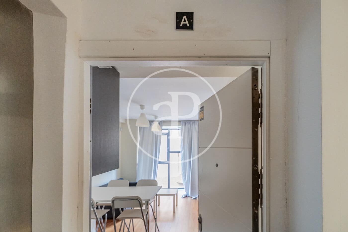 1 slaapkamer Appartement te huur in Madrid stad - € 1.200 (Ref: 9533747)