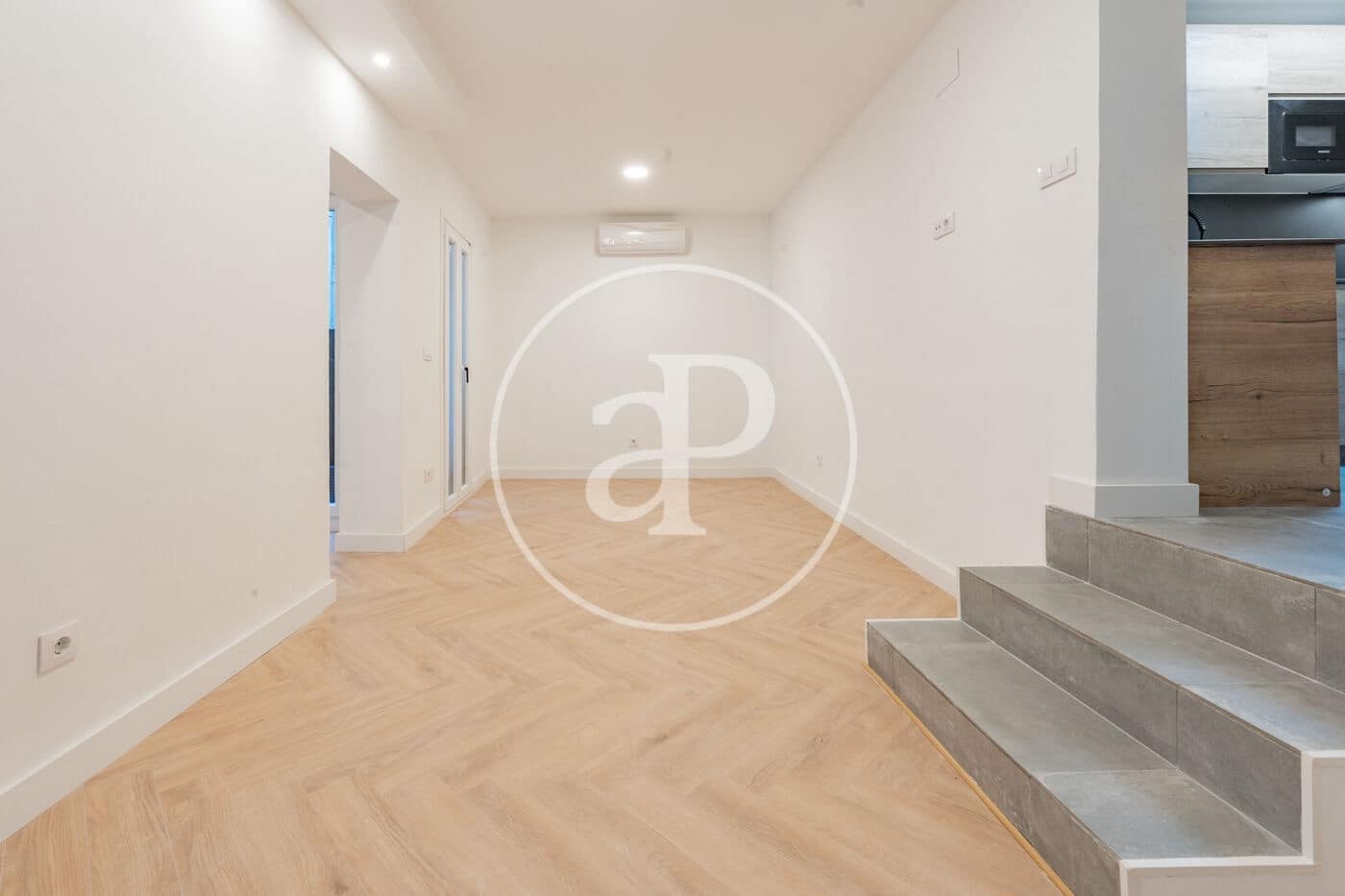 1 bedroom Apartment for sale in Madrid city - € 395,000 (Ref: 9535944)