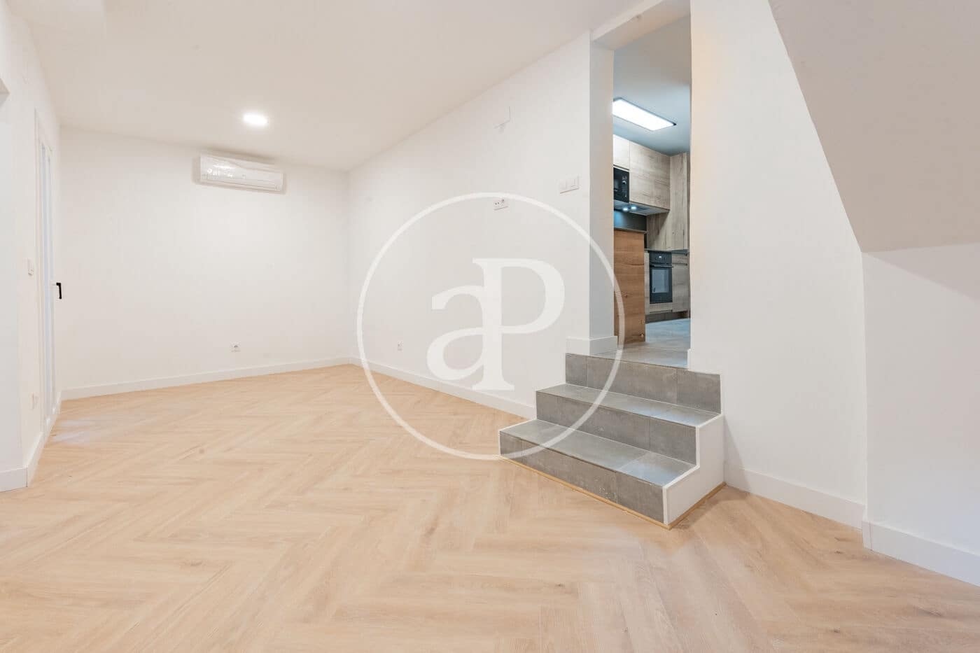 1 bedroom Apartment for sale in Madrid city - € 395,000 (Ref: 9535944)