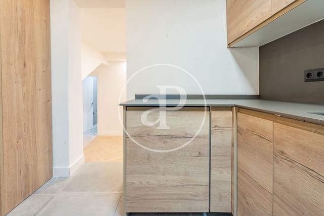 1 soveværelse Lejlighed til salg i Universidad, Madrid by - € 395.000 (Ref: 9535944)