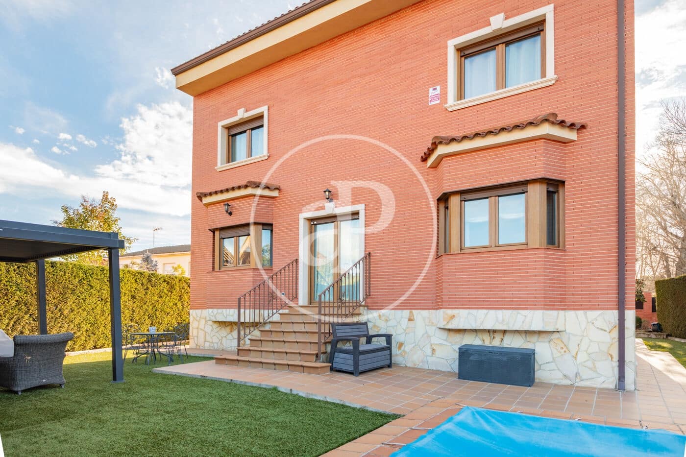 5 bedroom Villa for sale in Algete with pool - € 950,000 (Ref: 9535949)