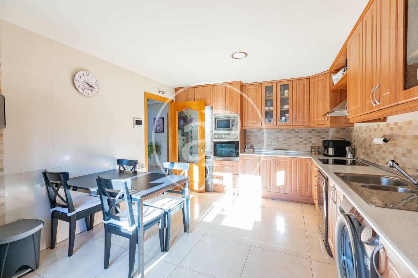 5 bedroom Villa for sale in Algete with pool - € 950,000 (Ref: 9535949)