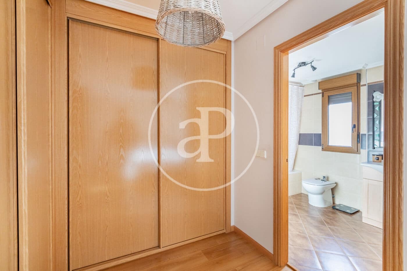 5 bedroom Villa for sale in Algete with pool - € 950,000 (Ref: 9535949)