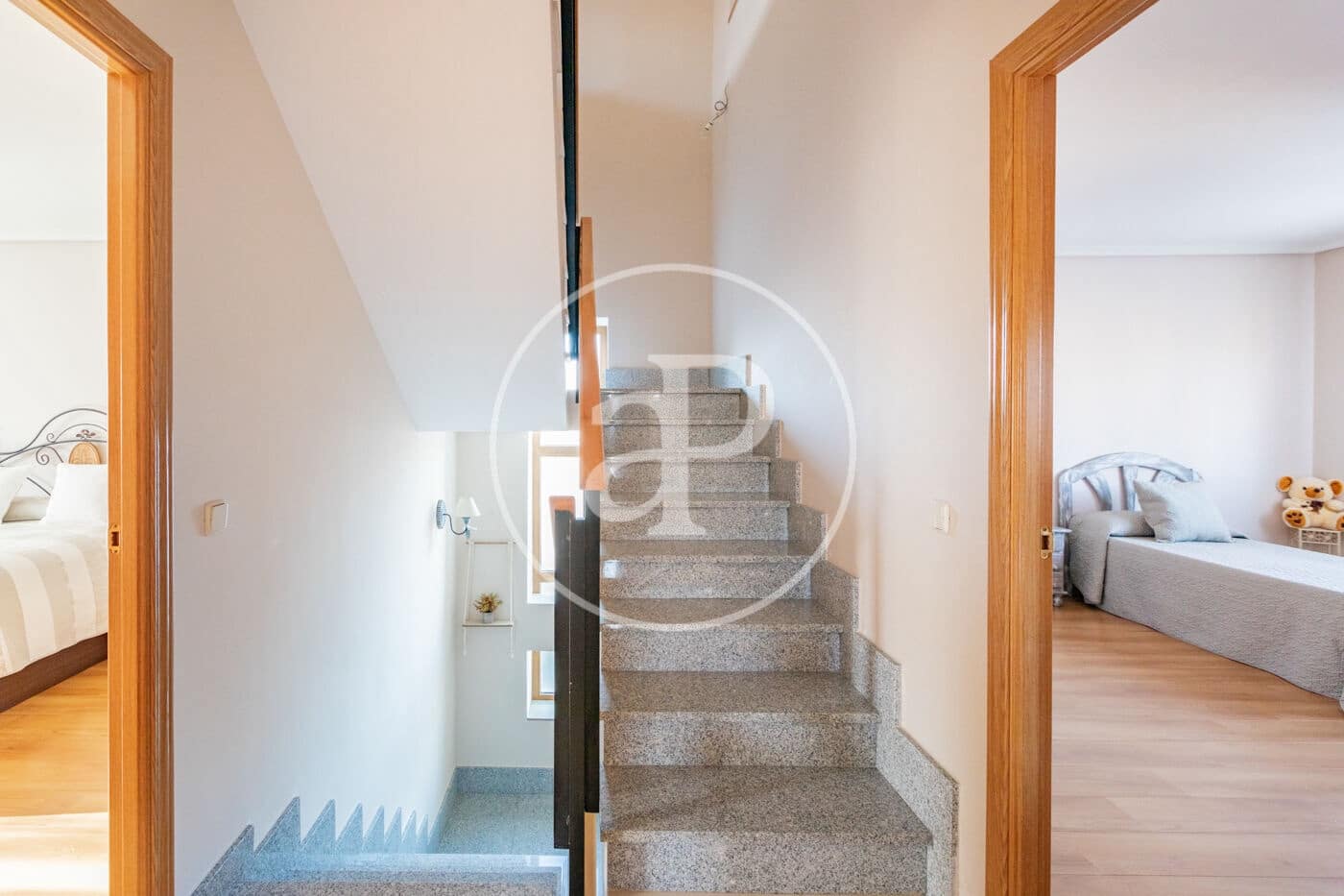 5 bedroom Villa for sale in Algete with pool - € 950,000 (Ref: 9535949)