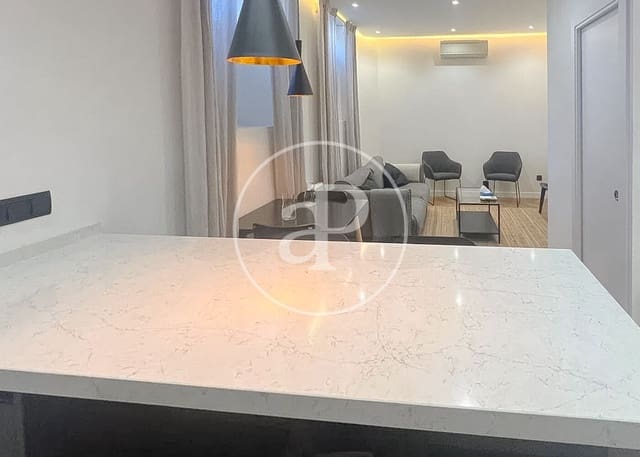 2 makuuhuone Huoneisto myytävänä paikassa Castellana, Madrid kaupunki - 875 000 € (Ref: 9535951)