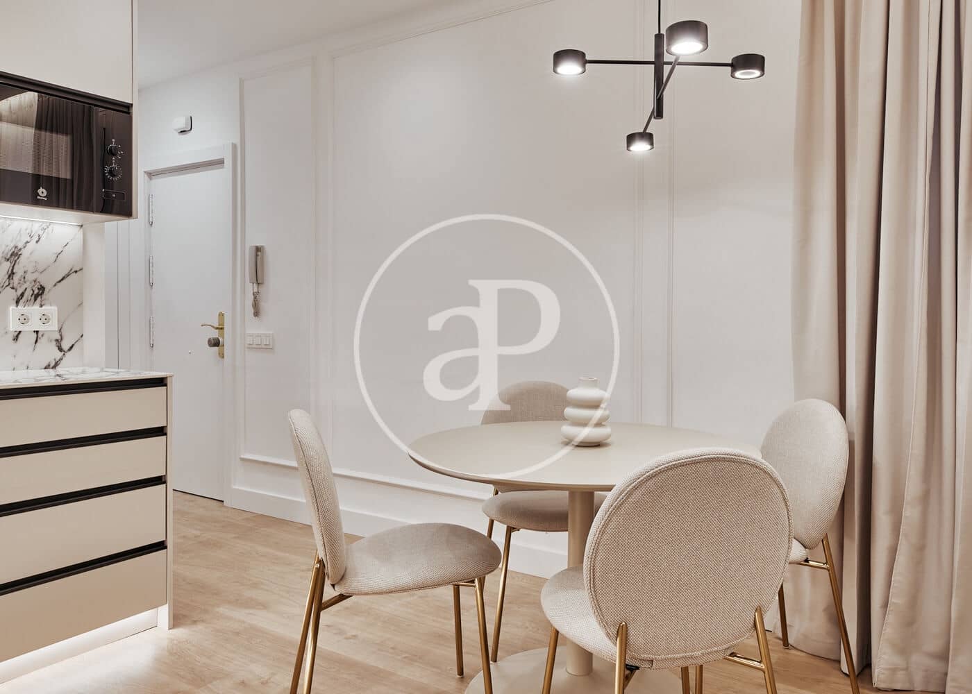 2 bedroom Apartment for sale in Madrid city - € 629,000 (Ref: 9535952)