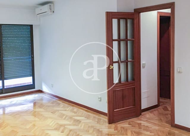 2 camera da letto Appartamento in vendita in San Juan Bautista, Madrid città con piscina - 590.000 € (Rif: 9541106)