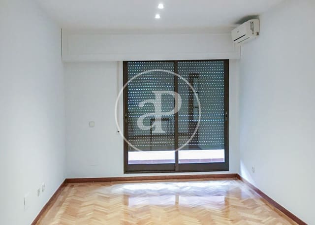 2 camera da letto Appartamento in vendita in San Juan Bautista, Madrid città con piscina - 590.000 € (Rif: 9541106)