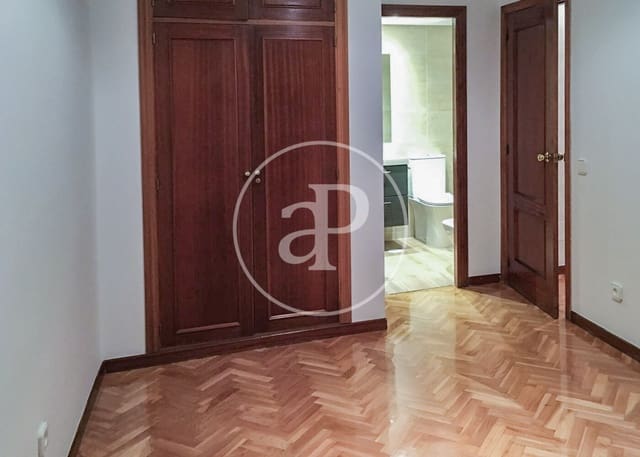 2 camera da letto Appartamento in vendita in San Juan Bautista, Madrid città con piscina - 590.000 € (Rif: 9541106)