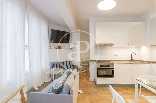 4 camera da letto Appartamento in vendita in Pacífico, Madrid città - 565.000 € (Rif: 9541107)
