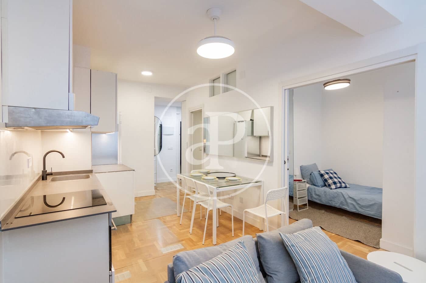 4 bedroom Apartment for sale in Madrid city - € 565,000 (Ref: 9541107)