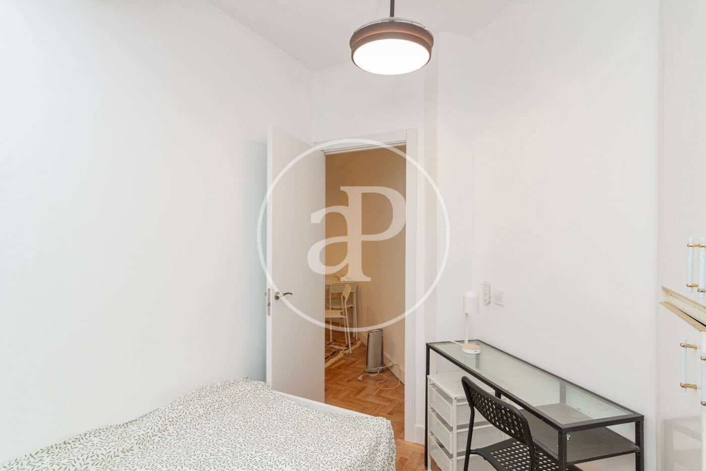 4 bedroom Apartment for sale in Madrid city - € 565,000 (Ref: 9541107)