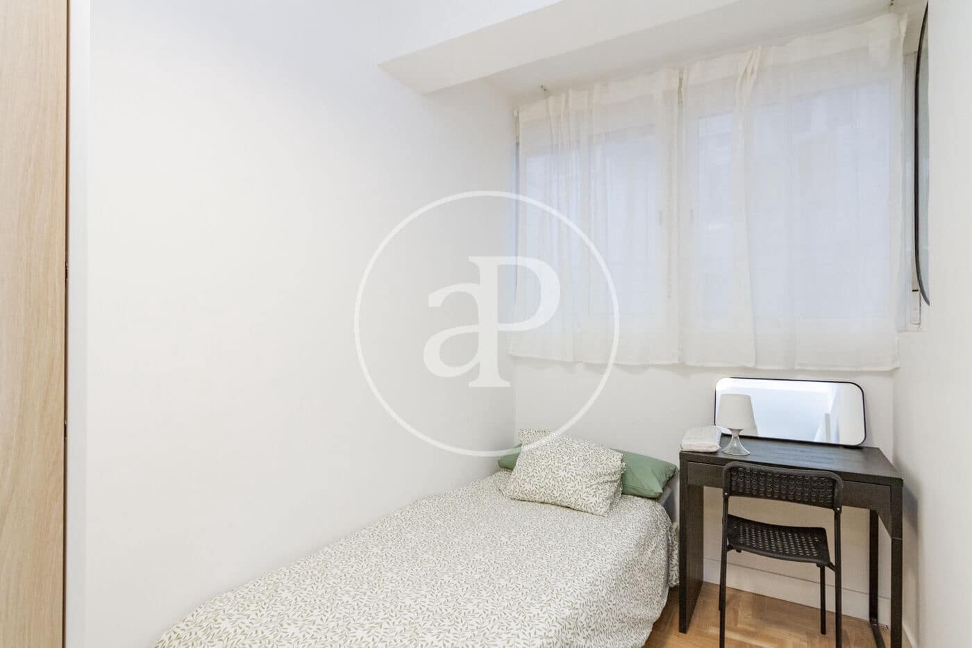 4 bedroom Apartment for sale in Madrid city - € 565,000 (Ref: 9541107)
