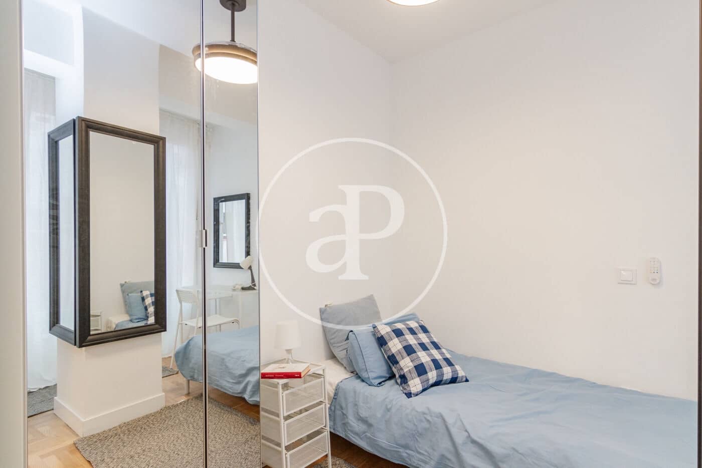 4 bedroom Apartment for sale in Madrid city - € 565,000 (Ref: 9541107)