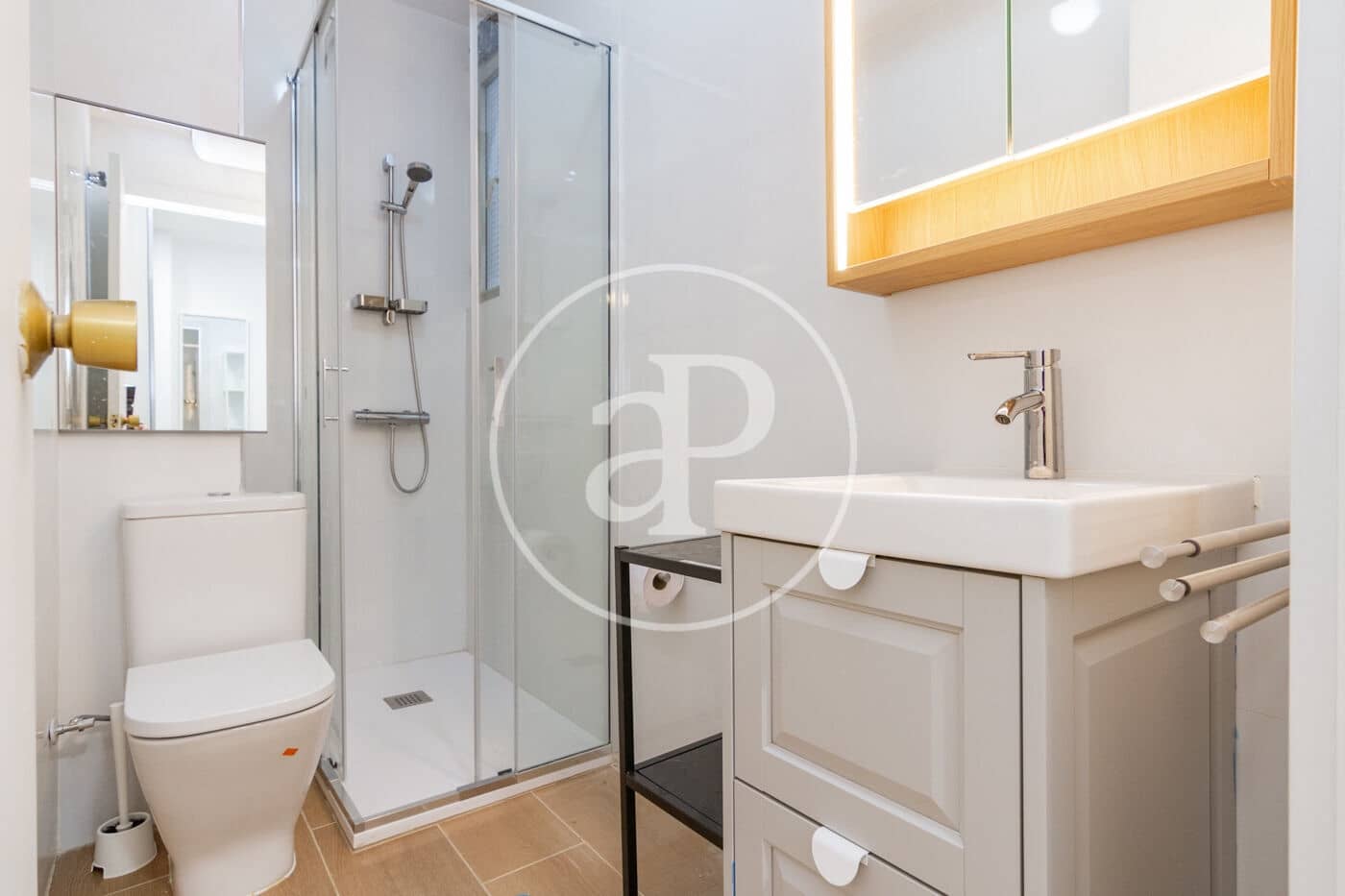 4 bedroom Apartment for sale in Madrid city - € 565,000 (Ref: 9541107)