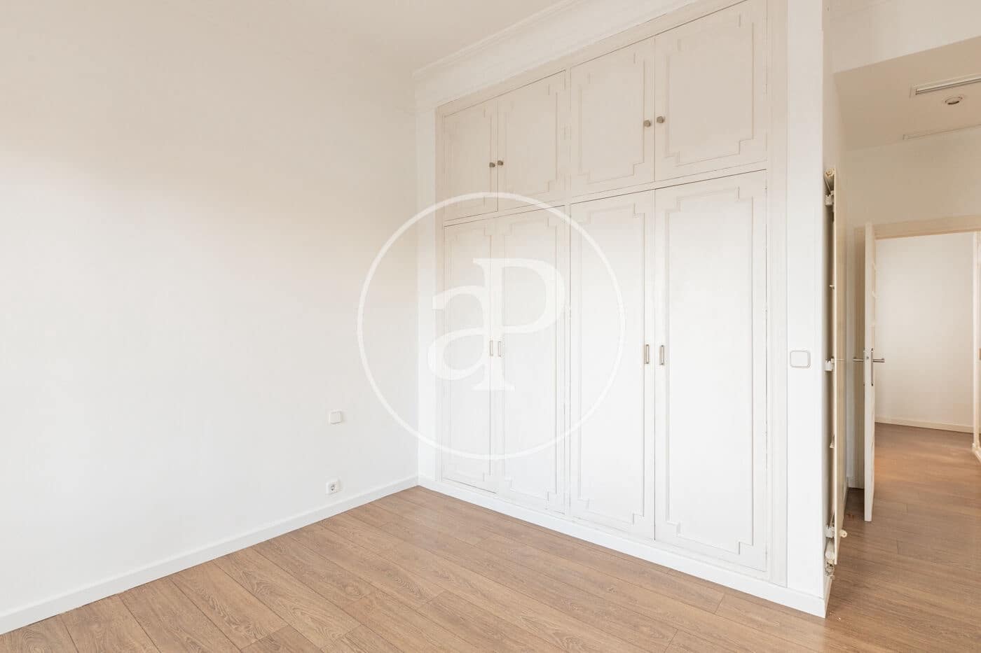 Penthouse de 2 chambres à louer à Madrid ville - 3 500 € (Ref: 9541108)