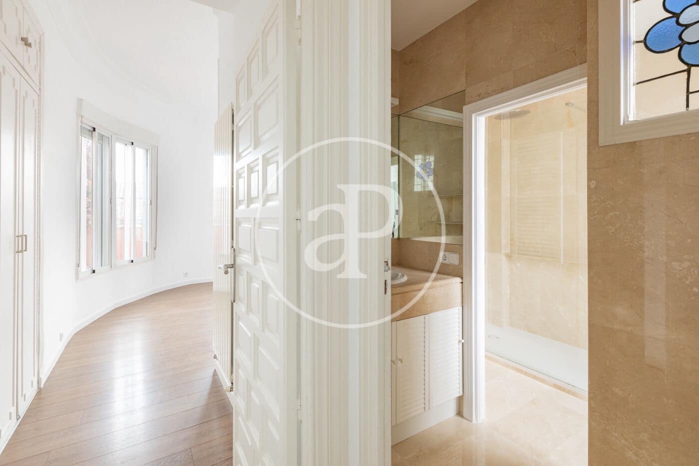 Penthouse de 2 chambres à louer à Madrid ville - 3 500 € (Ref: 9541108)