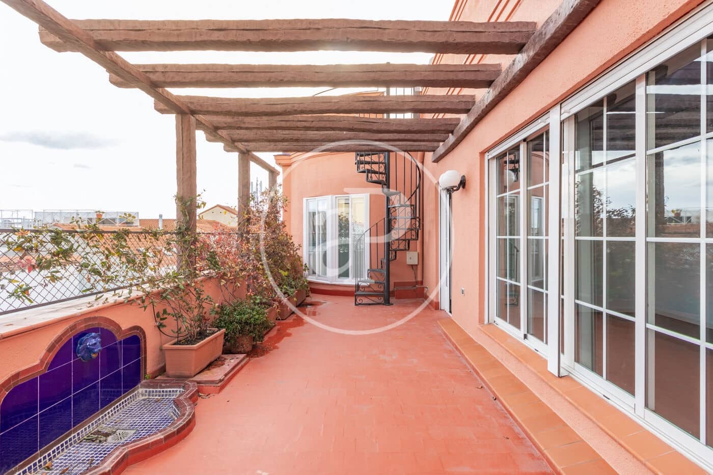 Penthouse de 2 chambres à louer à Madrid ville - 3 500 € (Ref: 9541108)