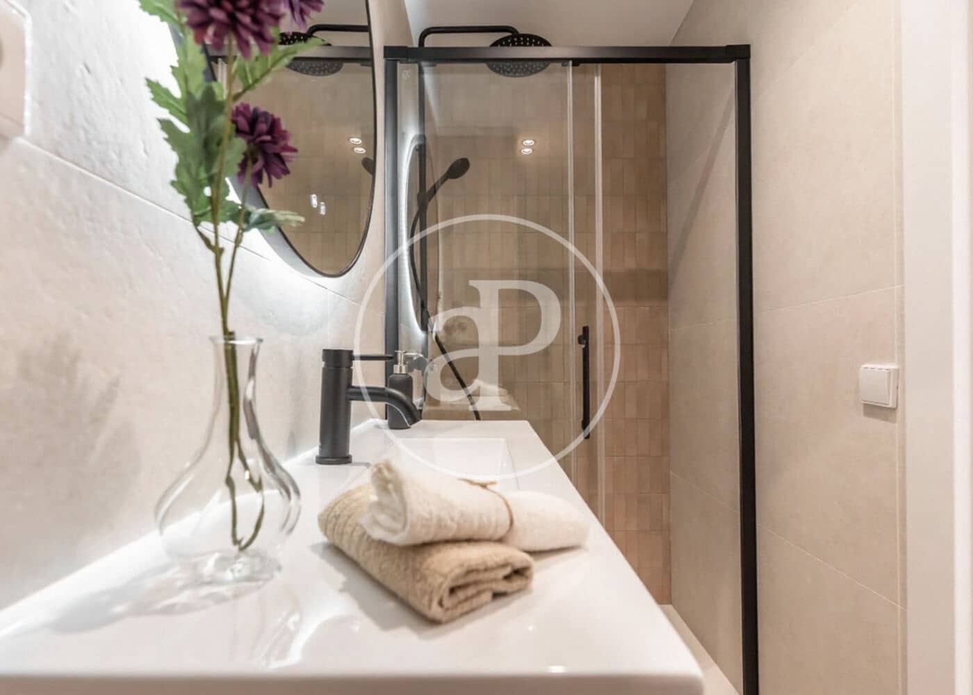 2 bedroom Apartment for sale in Madrid city - € 899,000 (Ref: 9541109)