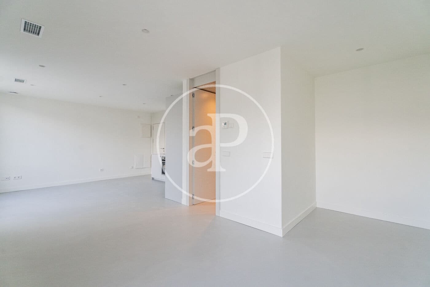 Penthouse zu vermieten in Madrid Stadt - 1.750 € (Ref: 9543627)