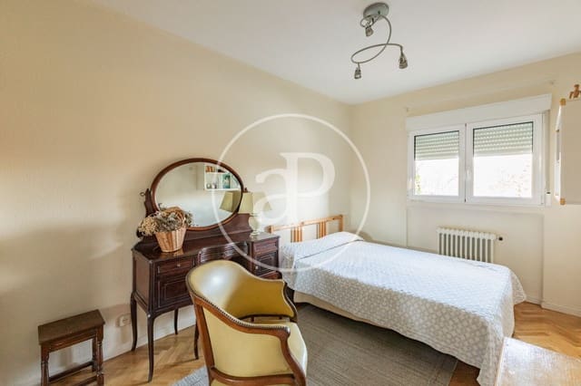 5 camera da letto Villa in vendita in Aravaca, Madrid città con piscina - 980.000 € (Rif: 9543628)