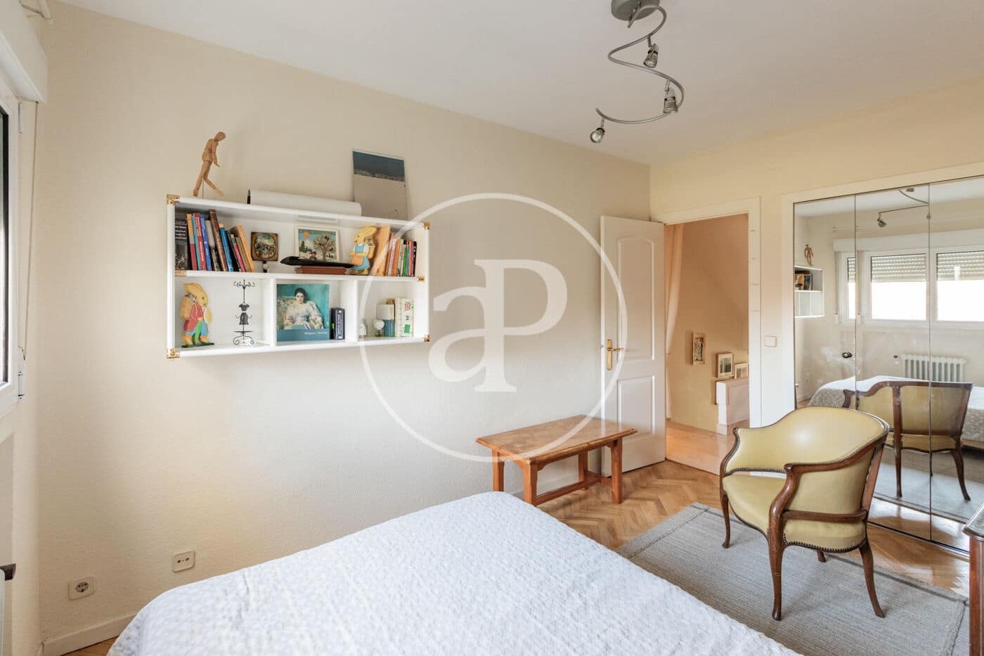 5 sovrum Villa till salu i Madrid stad med pool - 980 000 € (Ref: 9543628)