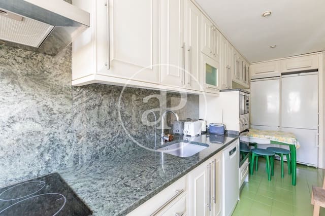 5 camera da letto Villa in vendita in Aravaca, Madrid città con piscina - 980.000 € (Rif: 9543628)