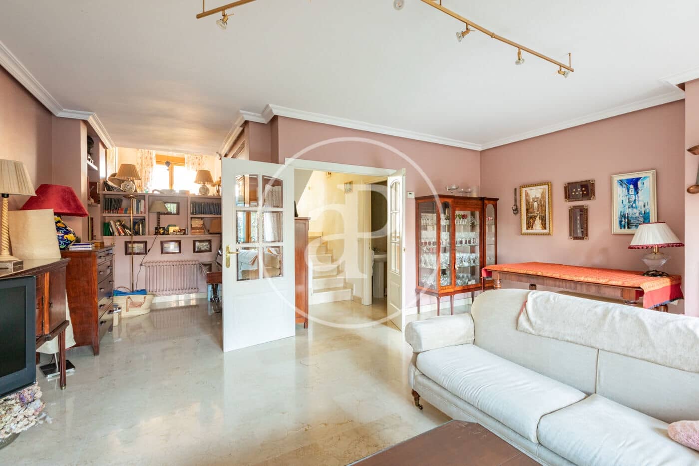 5 sovrum Villa till salu i Madrid stad med pool - 980 000 € (Ref: 9543628)