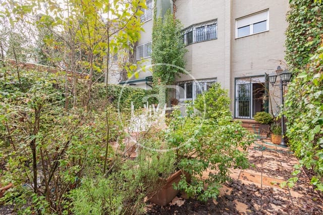 5 camera da letto Villa in vendita in Aravaca, Madrid città con piscina - 980.000 € (Rif: 9543628)