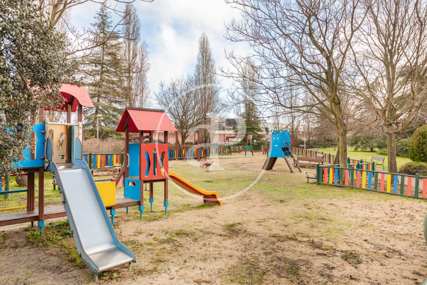 5 sovrum Villa till salu i Madrid stad med pool - 980 000 € (Ref: 9543628)