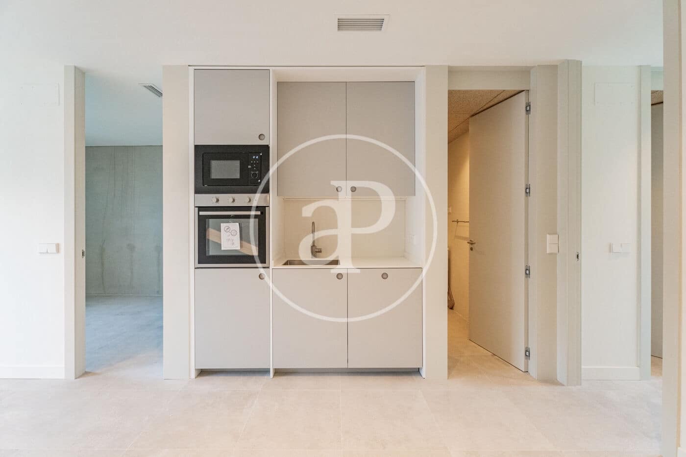 2 quarto Apartamento para arrendar em Madrid cidade - 2 100 € (Ref: 9543634)