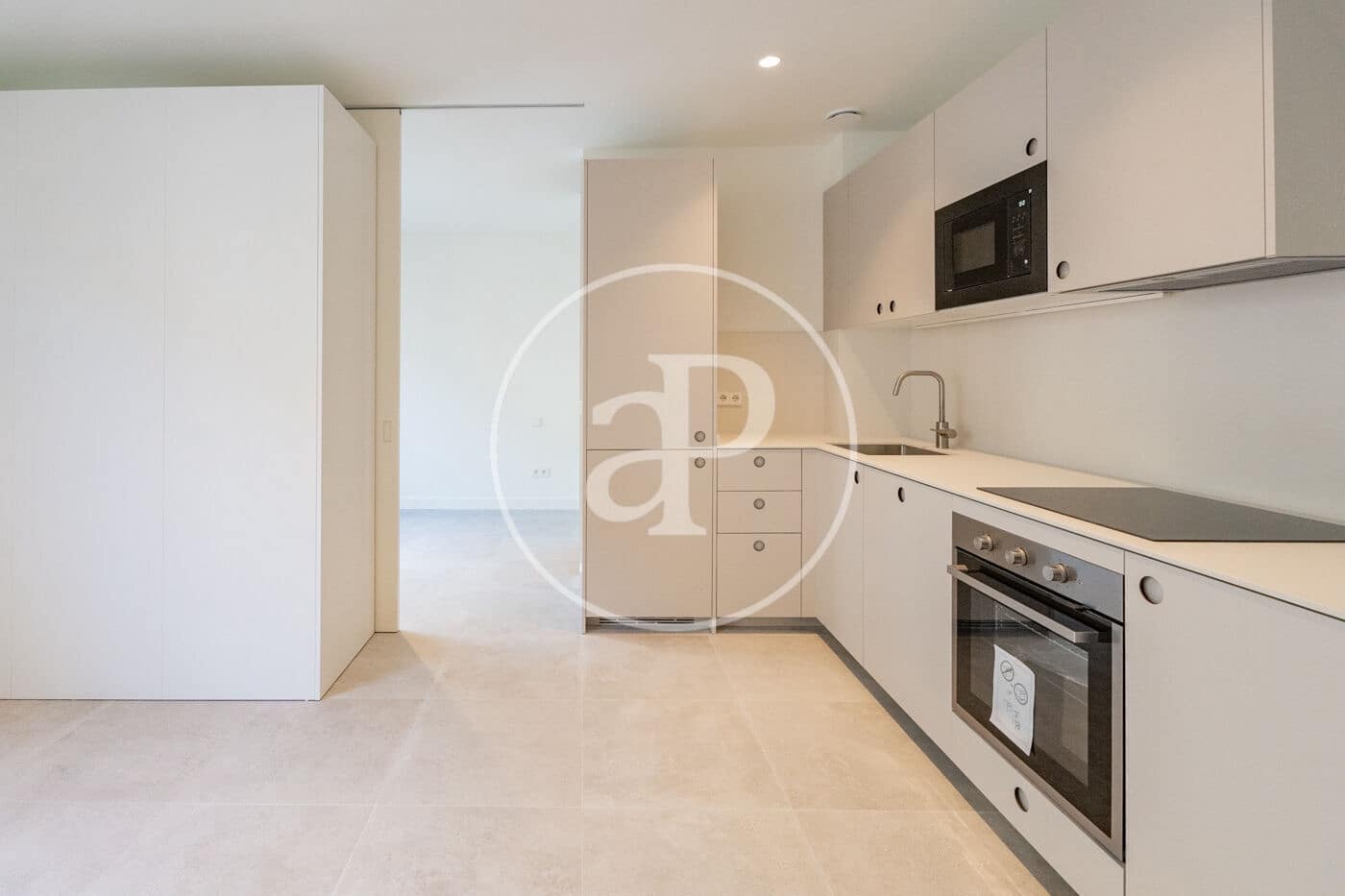 1 quarto Apartamento para arrendar em Madrid cidade - 1 500 € (Ref: 9543635)